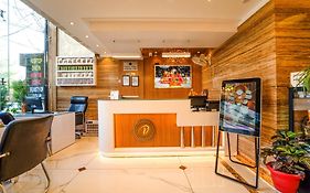 Hotel The Grand Dewan